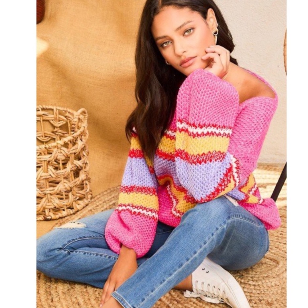 Round Neck Color Block Oversized Sweater - Picture 4 of 11